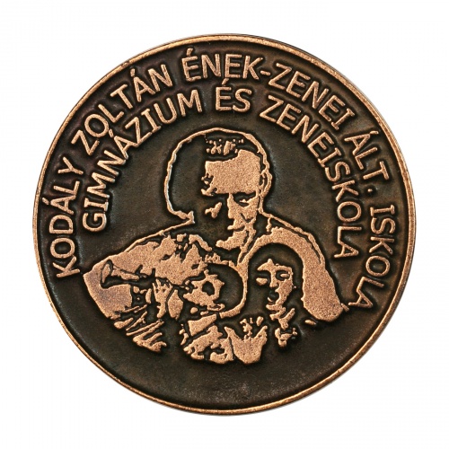 Kodály Zoltán Ének-zenei Ált.Iskola Gimn. Zeneiskola érem 2004